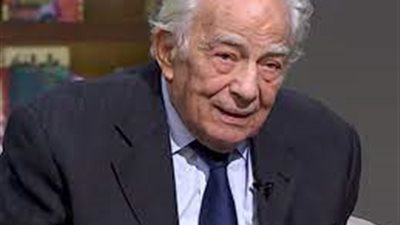 قرار جديد من المحكمة في دعوى ابنة رشوان توفيق ضد والدها