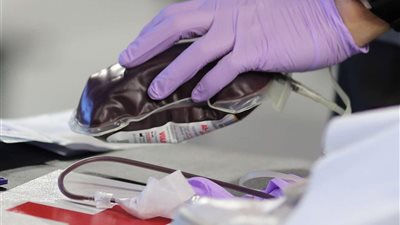 هل يجوز بيع بلازما الدم بمقابل مادي؟.. «الإفتاء» تُجيب