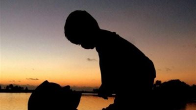 في عيد الأم.. الإفتاء تكشف مدى صحة حديث «الجنة تحت أقدام الأمهات» 