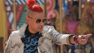 «نشرة أهل الفن» مي عز الدين غجرية ومقالب رامز جلال وإصابة وفاء عامر 