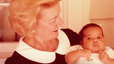 «حلم الأمومة للمرأة الخمسينية».. اكتشاف طريقة لمنع شيخوخة البويضات