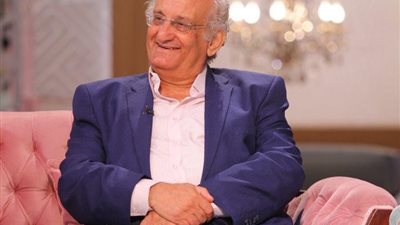 وفاة الفنان «أحمد حلاوة» عن عمر يناهز 73 عامًا بعد إصابته بكورونا