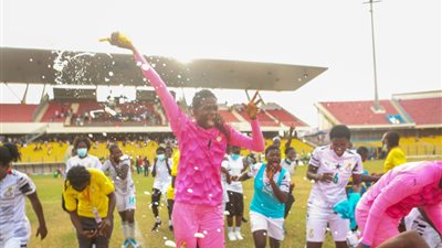 هكذا احتفلت سيدات غانا ونيجيريا بالصعود للمونديال.. صور