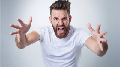 لا تقتربي من زوجك في نهار رمضان لهذه الأسباب