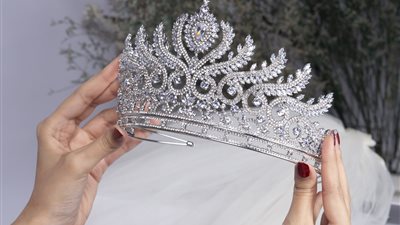 للنساء.. تفسير رؤيا التاج في المنام وعلاقتها بمشاكل تعيشينها 