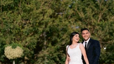 جمعتهما كرة القدم.. مدرب الأميرية يخطب حارسة مرمى الفريق