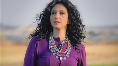 مسلسل «وجوه» الحلقة الثانية.. الذكريات السيئة تطارد «حنان مطاوع» 