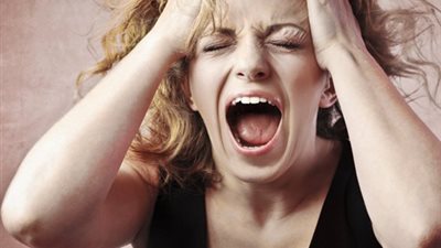 للسيدات.. تفسير حلم اللطم والبكاء في المنام لابن سيرين والإمام الصادق