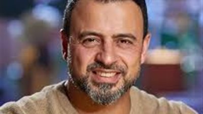 «مصطفى حسني» يتحدث عن صفات الشخص المتملك في الحلقة الرابعة من «القناع».. فيديو