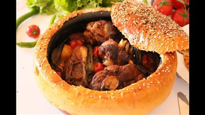 طريقة عمل «طاجن لحمة الموزة بالبصل المكرمل» على سفرة رمضان 2022