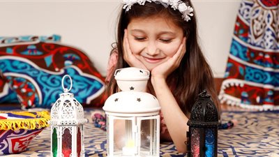 «إزاي أعود ولادي على عادات رمضان؟».. استشاري علاقات أسرية تُجيب