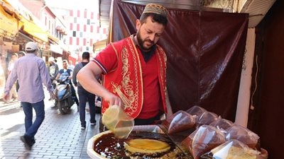«تكريزة وسكبة رمضان».. أشهر عادات استقبال شهر رمضان المُبارك في سوريا| فيديو جراف