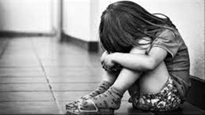 تركت طفلتها لدى حارس عقار.. والتحريات: مضطربة نفسيًّا