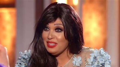 فيفي عبده تروج لـ 