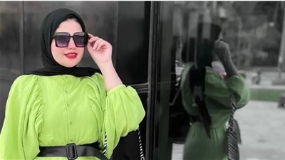 إطلالة ست البيت.. فساتين مكشكشة للحوامل في رمضان 2022| صور