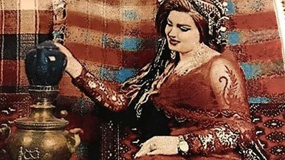 «بالتمر والقهوة المحوجة».. عادات إفطار غريبة لأهالي عدن في شهر رمضان| فيديو جراف