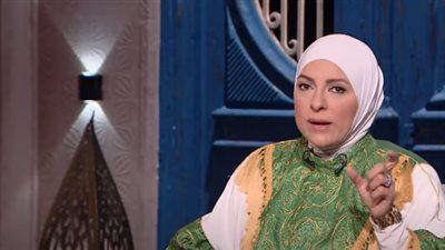 معنى كلمة «عصا موسى» في مواضعها الثلاثة ببرنامج اسأل مع دعاء| فيديو