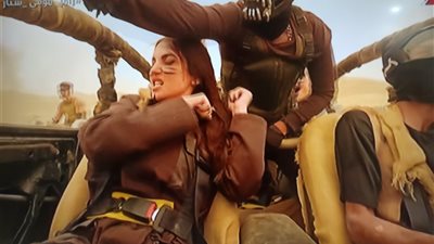 انهيارعصبي وبكاء من دُرة بعد مقلب «رامز موفي ستار»