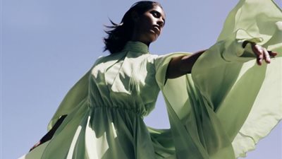 «القفطان العربي» 20 تصميمًا لعبايات الإفطار والسحور في رمضان 2022| صور