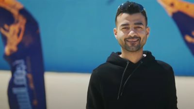 في «نجوم السماء» هيثم شاكر يشعر بالخوف أثناء التحليق بسماء الغردقة| فيديو