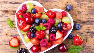 أسعار الفواكه اليوم الخميس في الأسواق.. الفراولة بـ4 جنيهات