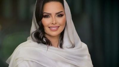 ديانا كرزون بإطلالة ماسية في متحف المستقبل| صور