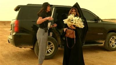 «شفايف محشية فريك».. سخرية رامز جلال من نجلاء بدر في «رامز موفي ستار»| فيديو