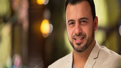 مصطفى حسني: 