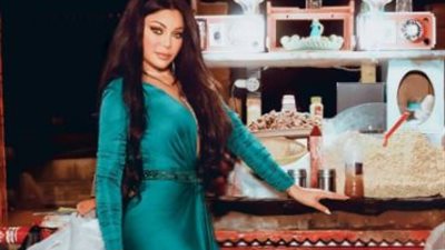 «تمنها 23 ألف جنيه».. هيفاء وهبي تتألق بعباءة رمضانية بأحدث جلسة تصوير| صور