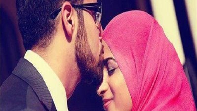 فتاوى رمضان| حكم «البوسة» أثناء الصيام.. «الإفتاء» تُجيب