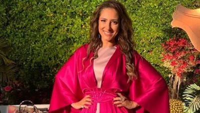 حنان مطاوع تتألق في «وجوه» بالبطانية وقصة شعر شادية| فيديو