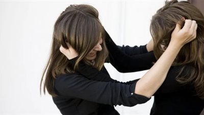 «أخذت أوراق الملكية لأخي وقت وفاته ومراته اتخانقت معايا لما عرفت».. والتعليقات: «أنتِ تستحقي السجن»