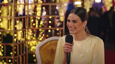 هنادي مهنا تخطف الأنظار من مربوحة في «الكبير أوي» بمكياج صاخب وفستان ساحر