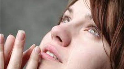 منار تطلب الخلع: استغل التوكيل العام وباع أثاث بيتي للإنفاق على زوجته الثانية