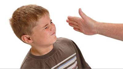 للمتزوجات.. تفسير حلم ضرب الابن على الوجه في المنام لابن سيرين 