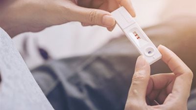 غير الدوخة والغثيان.. كيف تعرفين أنكِ حامل قبل الذهاب للطبيب؟