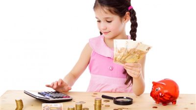 التوسعة الفاطمية والجامكية المملوكية.. العيدية عادة مصرية بدأت بالرسوم