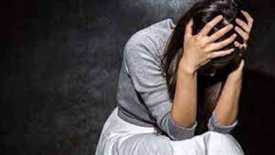 زوجة مربي الأجيال فى دعوى طلاق: سريع الغضب.. ويرد: بتسهر على النت