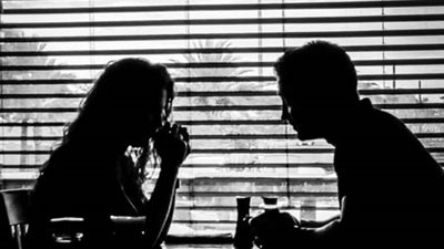 زوج يُهدد زوجته بالزواج عليها بالاتفاق مع والدها لسبب صادم! والتعليقات: 