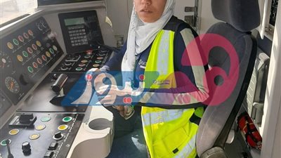 «سوزان محمد» أول سائقة مترو: «الفضول دفعني لخوض التجربة ولا ألتفت للسخرية»| صور
