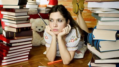 تقاوم الإرهاق والتوتر.. أطعمة تساعد الطلاب على التركيز خلال فترة الامتحانات