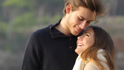 الجمال مش كل حاجة.. صفات تجذب الشباب للفتيات لعلاقة ناجحة وقوية