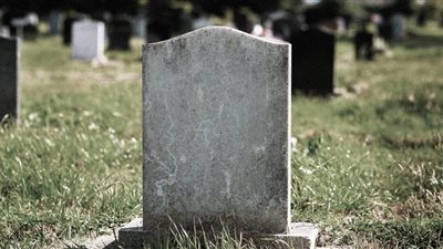 حكم دفن النساء مع الرجال في عين واحدة.. «الإفتاء تجيب»