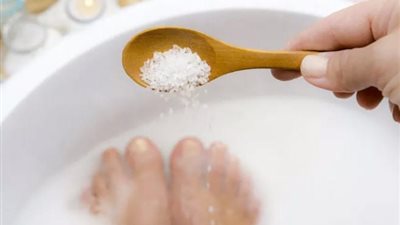 تفسير حلم الاغتسال بالماء والملح بالتفصيل للعزباء والمتزوجة والمطلقة