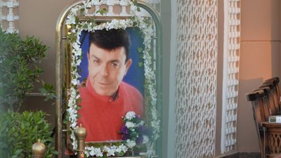 «صابرين وسمية الخشاب» أبرزهن.. نجمات الفن في عزاء الراحل سمير صبري| صور