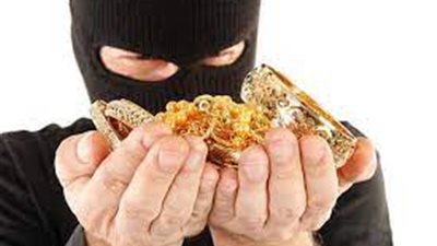 «حيلة تفوق الخيال» لص محترف قتل سيدة وتخلص من الجثة بهذه الطريقة!