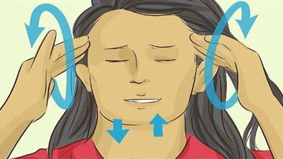 «أكل الفلفل الحار والتدليك بالثلج» 6 أشياء تخلصك من الصداع المفاجئ