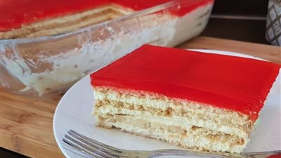 حلو اليوم.. طريقة عمل جيلي بالموز والكريمة في دقائق