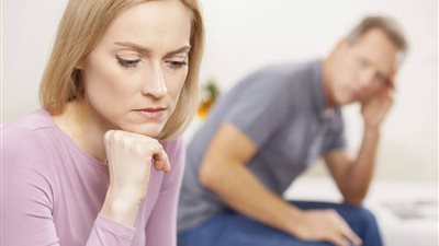 «اكتشفت بعد الجواز إنها مش بِكر وبعد 3 سنين طالبة الطلاق» والتعليقات: «تستاهل!»