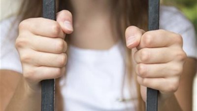 اشتعال الجدل على «فيسبوك» بعد اعترافات الأم قاتلة أولادها.. والتعليقات: «تستحق الشفقة»